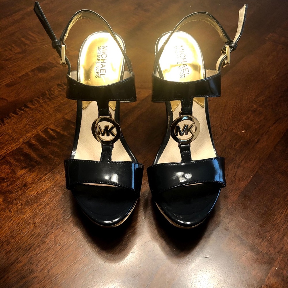 Micheal Kors Heels